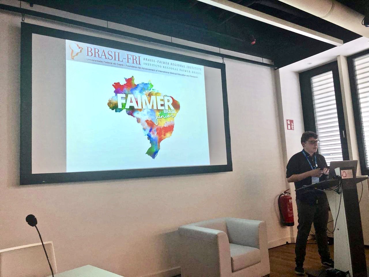 Ugo Caramori apresenta trabalho na AMEE 2019 