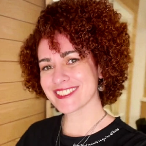 Cassandra Renault Pisco